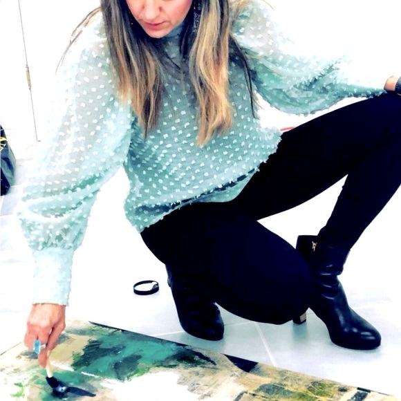 🦋 BLOGGERS FAVORITE 🦋 ZARA SEMI-SHEER TEXTURED BLOUSE SIZE M - Picture 6 of 14